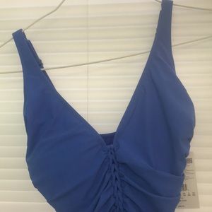 💥💥NWT v-neck Tankini/side roughing/ detail front